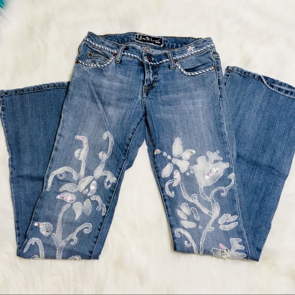 switch Denim - Switch embroidered jeans sz 26